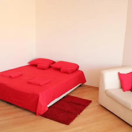 Apartment Leo Castle *